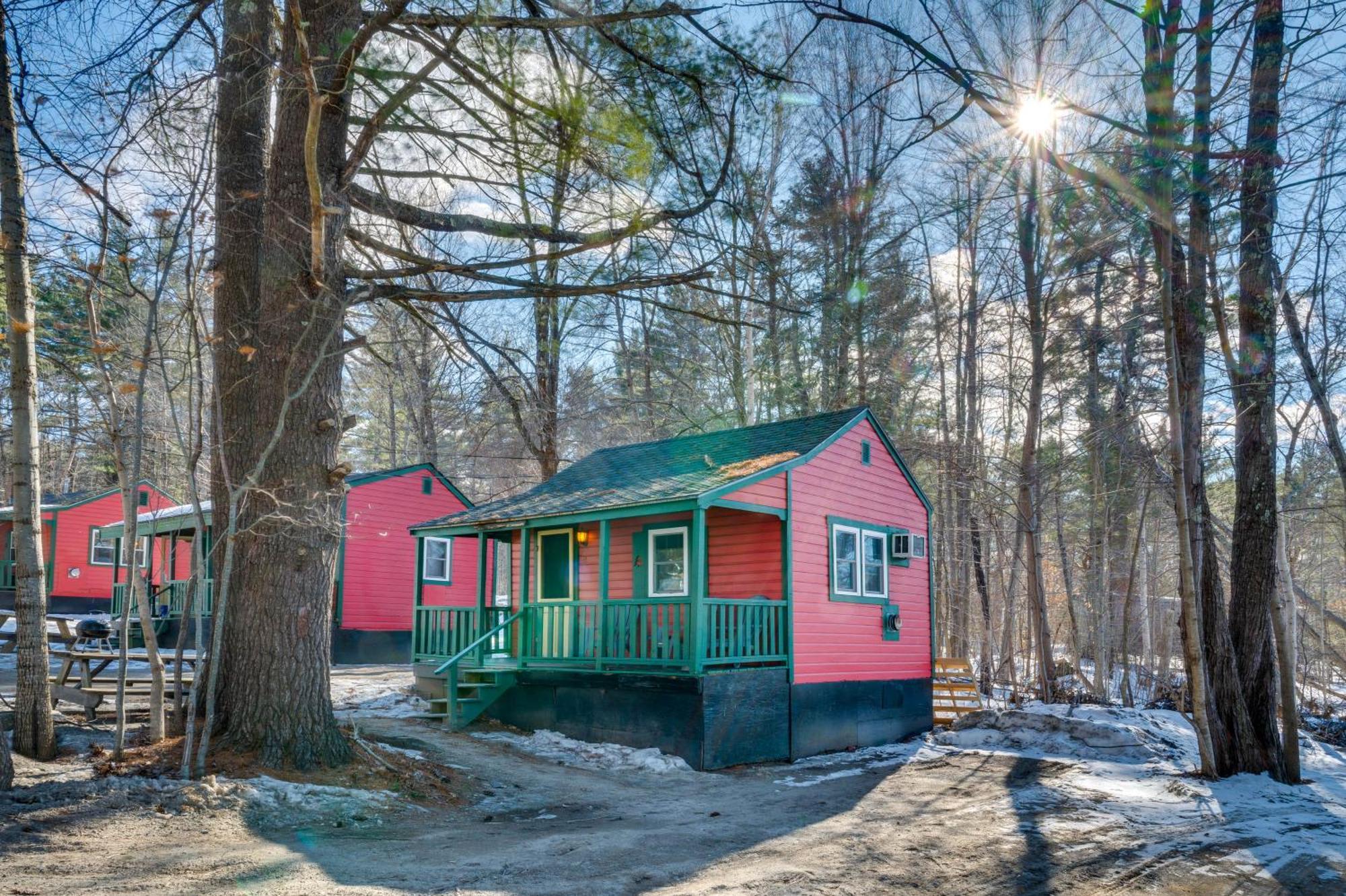 Cozy Laconia Studio With Pool Access - 2 Mi To Lake! Apartment Exterior photo